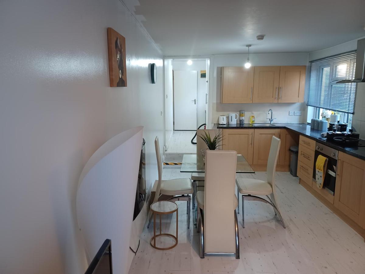 Haven Mills 2 Appartement Gillingham  Buitenkant foto